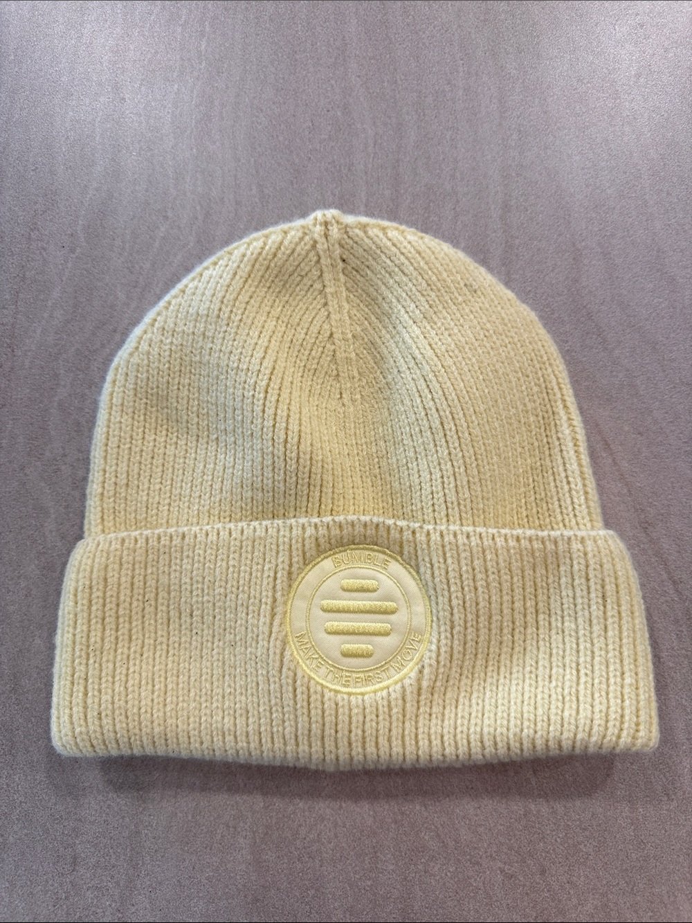 Circular Emblem Knit Beanie in Pale Yellow - Unbranded